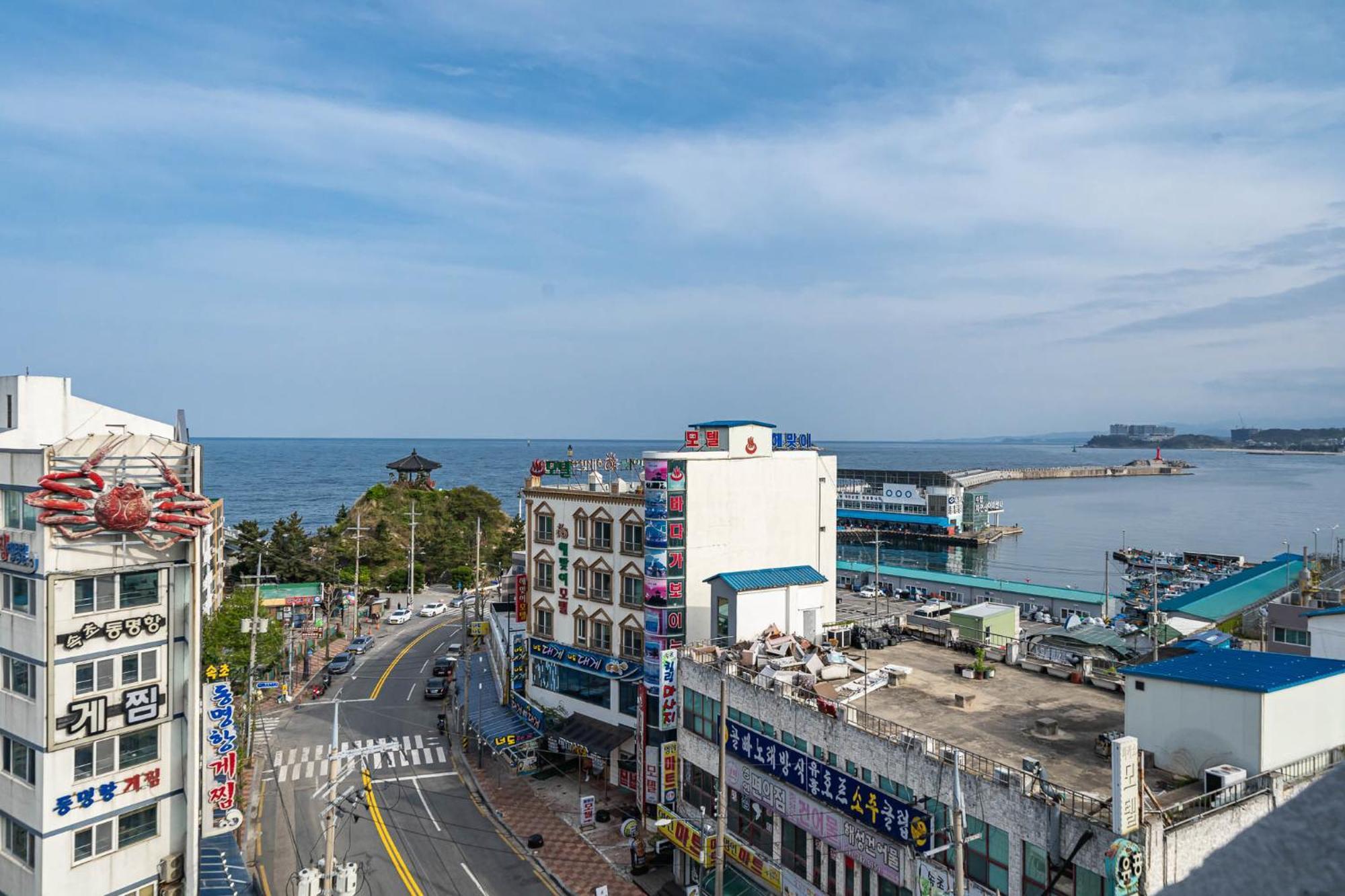 Sokcho Ritz Hotel Exterior photo