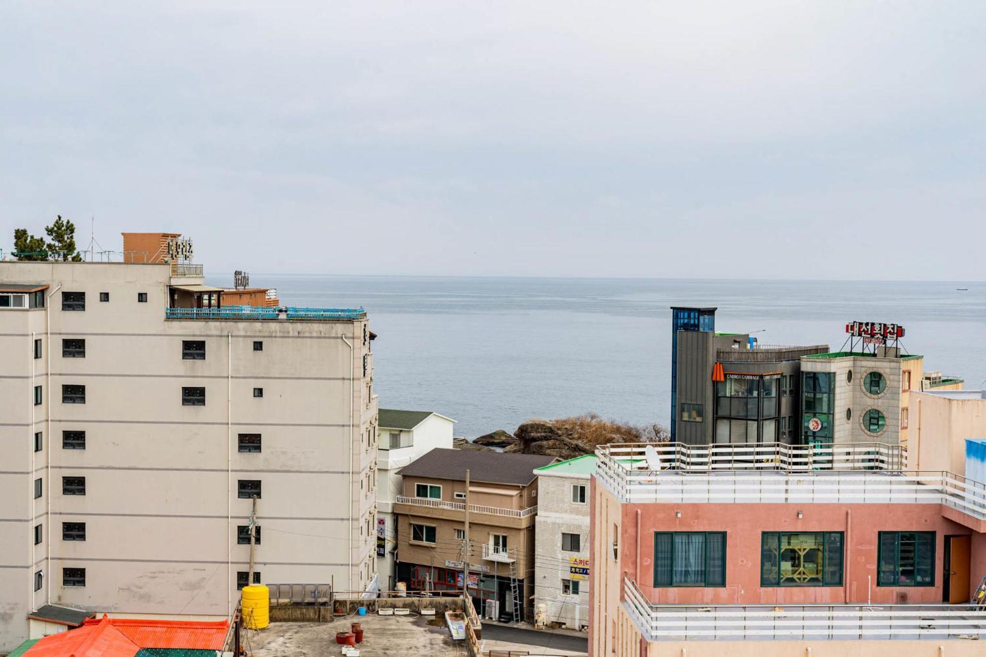 Sokcho Ritz Hotel Exterior photo